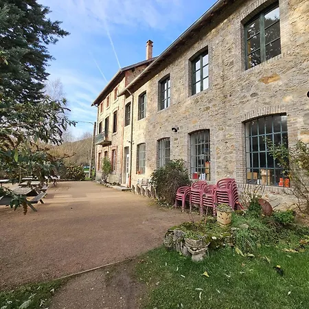 D'hotes Au Domaine De Clarat Bed & Breakfast