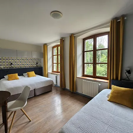 D'hotes Au Domaine De Clarat Bed & Breakfast *